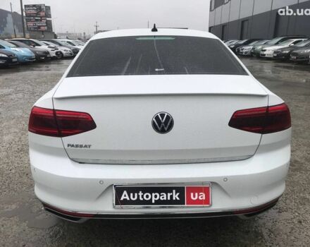 Белый Фольксваген Пассат Б8, объемом двигателя 2 л и пробегом 55 тыс. км за 30990 $, фото 20 на Automoto.ua