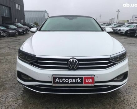 Белый Фольксваген Пассат Б8, объемом двигателя 2 л и пробегом 55 тыс. км за 30990 $, фото 1 на Automoto.ua