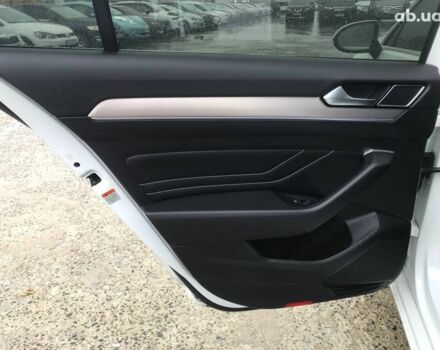 Белый Фольксваген Пассат Б8, объемом двигателя 2 л и пробегом 55 тыс. км за 30990 $, фото 10 на Automoto.ua