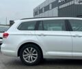 Білий Фольксваген Пассат Б8, об'ємом двигуна 2 л та пробігом 247 тис. км за 16990 $, фото 9 на Automoto.ua