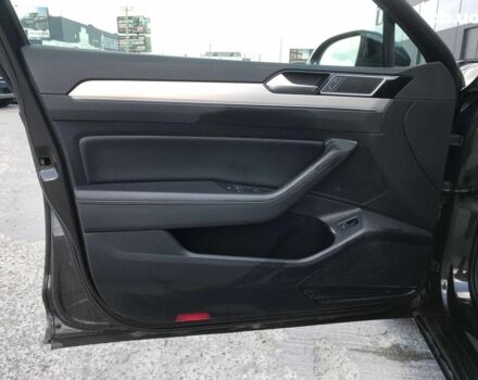 Сірий Фольксваген Пассат Б8, об'ємом двигуна 2 л та пробігом 223 тис. км за 20490 $, фото 18 на Automoto.ua