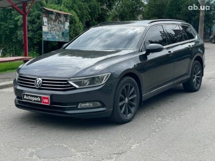 Фольксваген Пассат Б8 2017 у Києві на Automoto.ua Сірий Фольксваген Пассат Б8, об'ємом двигуна 2 л та пробігом 282 тис. км за 16490 $, фото 1 на Automoto.ua