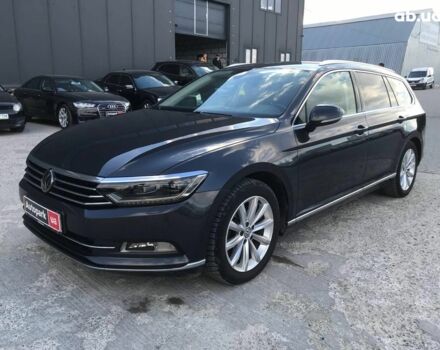 Серый Фольксваген Пассат Б8, объемом двигателя 2 л и пробегом 223 тыс. км за 20490 $, фото 1 на Automoto.ua