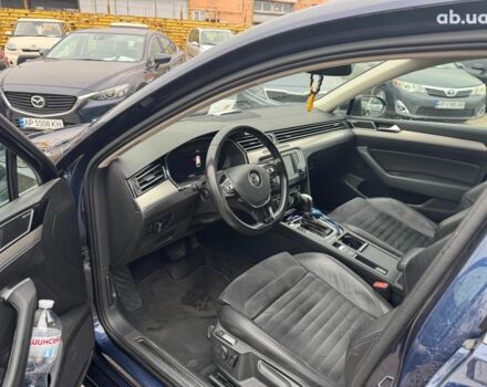 Синій Фольксваген Пассат Б8, об'ємом двигуна 2 л та пробігом 332 тис. км за 15990 $, фото 8 на Automoto.ua