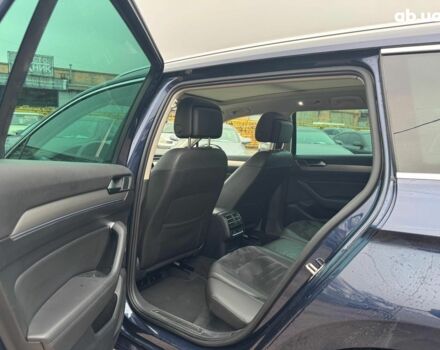 Синій Фольксваген Пассат Б8, об'ємом двигуна 2 л та пробігом 332 тис. км за 15990 $, фото 9 на Automoto.ua