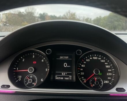 Белый Фольксваген Пассат СС, объемом двигателя 2 л и пробегом 302 тыс. км за 12200 $, фото 6 на Automoto.ua