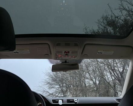 Белый Фольксваген Пассат СС, объемом двигателя 2 л и пробегом 247 тыс. км за 9200 $, фото 4 на Automoto.ua