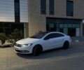 Белый Фольксваген Пассат СС, объемом двигателя 2 л и пробегом 337 тыс. км за 12250 $, фото 1 на Automoto.ua