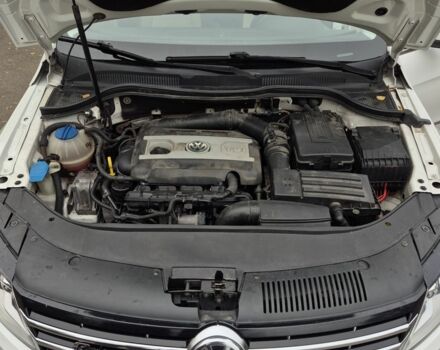 Белый Фольксваген Пассат СС, объемом двигателя 2 л и пробегом 220 тыс. км за 11200 $, фото 15 на Automoto.ua