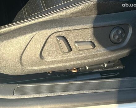 Белый Фольксваген Пассат СС, объемом двигателя 2 л и пробегом 244 тыс. км за 7440 $, фото 16 на Automoto.ua