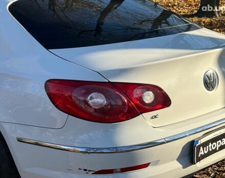 Белый Фольксваген Пассат СС, объемом двигателя 2 л и пробегом 244 тыс. км за 7440 $, фото 9 на Automoto.ua