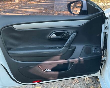 Белый Фольксваген Пассат СС, объемом двигателя 2 л и пробегом 244 тыс. км за 7440 $, фото 26 на Automoto.ua