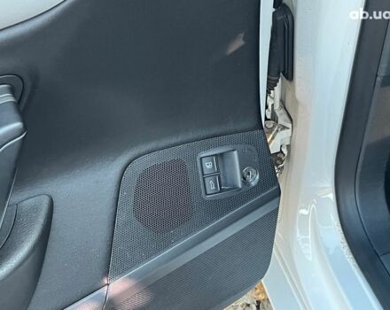 Белый Фольксваген Пассат СС, объемом двигателя 2 л и пробегом 244 тыс. км за 7440 $, фото 28 на Automoto.ua