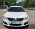 Білий Фольксваген Пассат СС, об'ємом двигуна 2 л та пробігом 305 тис. км за 8150 $, фото 1 на Automoto.ua