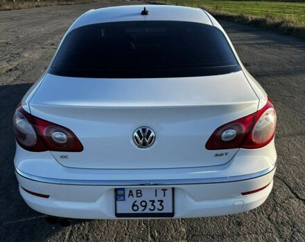 Белый Фольксваген Пассат СС, объемом двигателя 2 л и пробегом 249 тыс. км за 8300 $, фото 7 на Automoto.ua