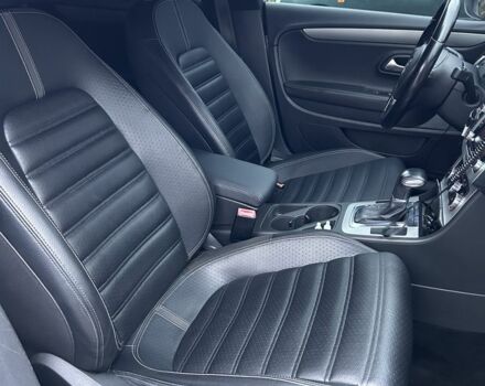 Білий Фольксваген Пассат СС, об'ємом двигуна 2 л та пробігом 80 тис. км за 10000 $, фото 4 на Automoto.ua