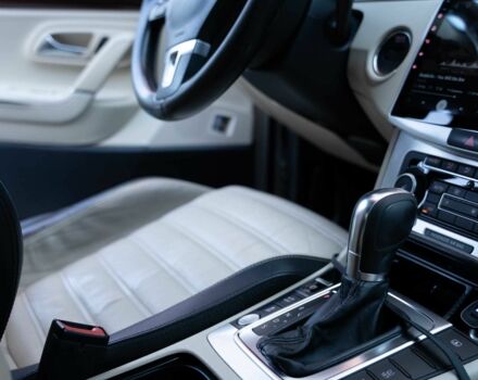 Белый Фольксваген Пассат СС, объемом двигателя 1.8 л и пробегом 280 тыс. км за 8500 $, фото 12 на Automoto.ua