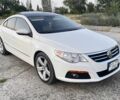 Белый Фольксваген Пассат СС, объемом двигателя 2 л и пробегом 225 тыс. км за 8700 $, фото 1 на Automoto.ua