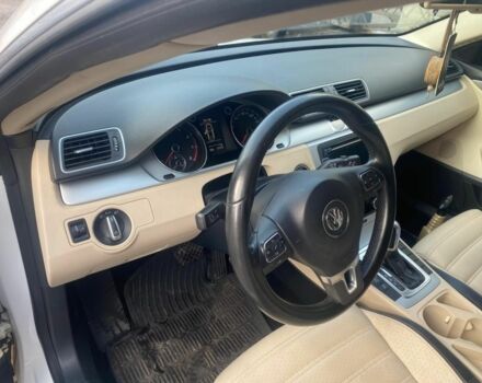 Білий Фольксваген Пассат СС, об'ємом двигуна 2 л та пробігом 318 тис. км за 8500 $, фото 6 на Automoto.ua