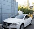 Белый Фольксваген Пассат СС, объемом двигателя 1.8 л и пробегом 280 тыс. км за 8500 $, фото 1 на Automoto.ua