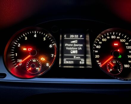 Белый Фольксваген Пассат СС, объемом двигателя 2 л и пробегом 227 тыс. км за 8000 $, фото 12 на Automoto.ua