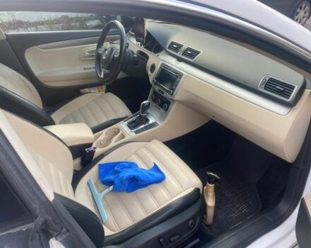 Білий Фольксваген Пассат СС, об'ємом двигуна 2 л та пробігом 318 тис. км за 8500 $, фото 5 на Automoto.ua