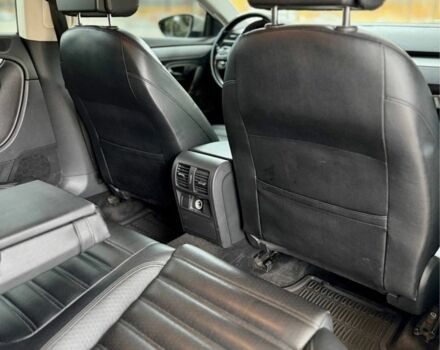 Білий Фольксваген Пассат СС, об'ємом двигуна 2 л та пробігом 259 тис. км за 6499 $, фото 13 на Automoto.ua