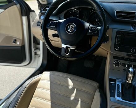 Белый Фольксваген Пассат СС, объемом двигателя 2 л и пробегом 159 тыс. км за 10600 $, фото 12 на Automoto.ua