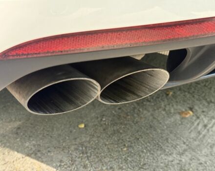 Белый Фольксваген Пассат СС, объемом двигателя 2 л и пробегом 292 тыс. км за 13500 $, фото 5 на Automoto.ua