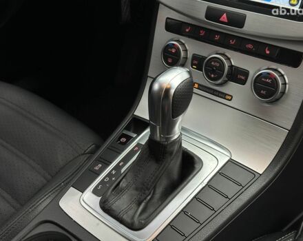 Белый Фольксваген Пассат СС, объемом двигателя 2 л и пробегом 223 тыс. км за 11290 $, фото 18 на Automoto.ua