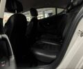Белый Фольксваген Пассат СС, объемом двигателя 2 л и пробегом 228 тыс. км за 12000 $, фото 6 на Automoto.ua