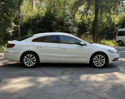 Белый Фольксваген Пассат СС, объемом двигателя 2 л и пробегом 292 тыс. км за 13500 $, фото 3 на Automoto.ua