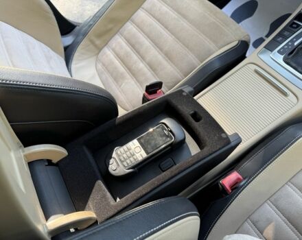 Белый Фольксваген Пассат СС, объемом двигателя 2 л и пробегом 292 тыс. км за 13500 $, фото 11 на Automoto.ua