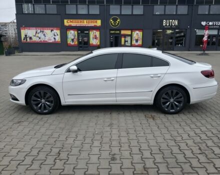 Белый Фольксваген Пассат СС, объемом двигателя 2 л и пробегом 227 тыс. км за 11000 $, фото 1 на Automoto.ua