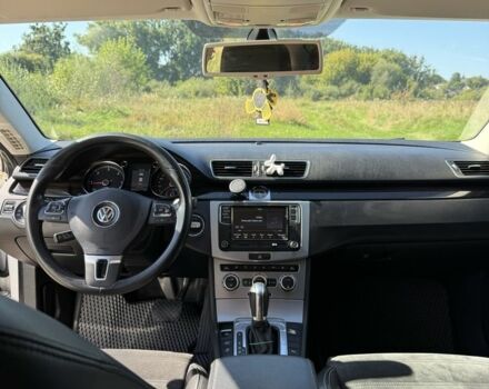 Білий Фольксваген Пассат СС, об'ємом двигуна 2 л та пробігом 285 тис. км за 10200 $, фото 4 на Automoto.ua