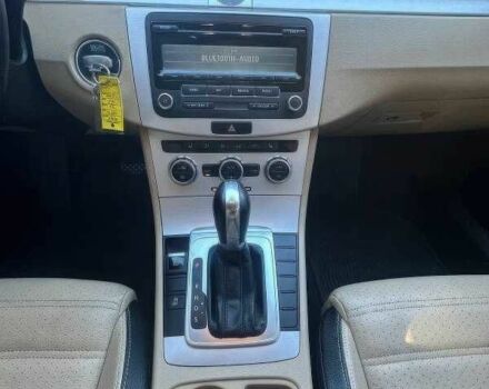 Білий Фольксваген Пассат СС, об'ємом двигуна 2 л та пробігом 148 тис. км за 5500 $, фото 10 на Automoto.ua