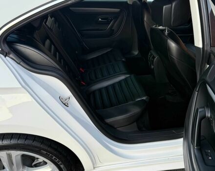 Белый Фольксваген Пассат СС, объемом двигателя 2 л и пробегом 82 тыс. км за 4100 $, фото 14 на Automoto.ua