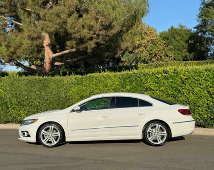 Белый Фольксваген Пассат СС, объемом двигателя 2 л и пробегом 82 тыс. км за 4100 $, фото 3 на Automoto.ua