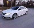 Белый Фольксваген Пассат СС, объемом двигателя 2 л и пробегом 215 тыс. км за 9200 $, фото 1 на Automoto.ua