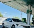 Белый Фольксваген Пассат СС, объемом двигателя 2 л и пробегом 230 тыс. км за 10999 $, фото 2 на Automoto.ua