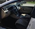 Белый Фольксваген Пассат СС, объемом двигателя 2 л и пробегом 212 тыс. км за 10499 $, фото 18 на Automoto.ua