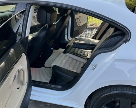 Білий Фольксваген Пассат СС, об'ємом двигуна 2 л та пробігом 192 тис. км за 13500 $, фото 5 на Automoto.ua