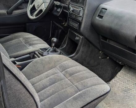 Білий Фольксваген Пассат СС, об'ємом двигуна 1.9 л та пробігом 291 тис. км за 723 $, фото 4 на Automoto.ua