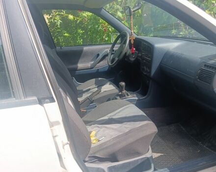 Белый Фольксваген Пассат СС, объемом двигателя 1.8 л и пробегом 150 тыс. км за 2600 $, фото 4 на Automoto.ua