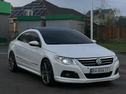 Белый Фольксваген Пассат СС, объемом двигателя 0 л и пробегом 227 тыс. км за 8200 $, фото 1 на Automoto.ua