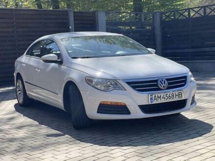 Білий Фольксваген Пассат СС, об'ємом двигуна 2 л та пробігом 240 тис. км за 8000 $, фото 1 на Automoto.ua