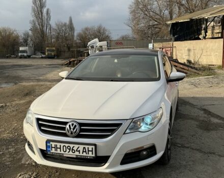 Белый Фольксваген Пассат СС, объемом двигателя 1.8 л и пробегом 200 тыс. км за 9000 $, фото 1 на Automoto.ua