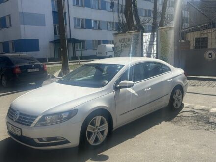 Белый Фольксваген Пассат СС, объемом двигателя 2 л и пробегом 164 тыс. км за 9000 $, фото 1 на Automoto.ua