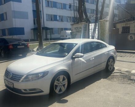 Белый Фольксваген Пассат СС, объемом двигателя 2 л и пробегом 164 тыс. км за 9000 $, фото 1 на Automoto.ua