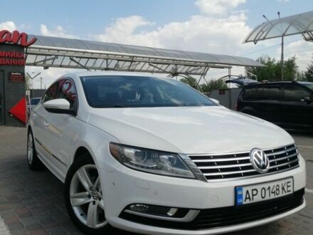 Белый Фольксваген Пассат СС, объемом двигателя 2 л и пробегом 257 тыс. км за 9500 $, фото 1 на Automoto.ua